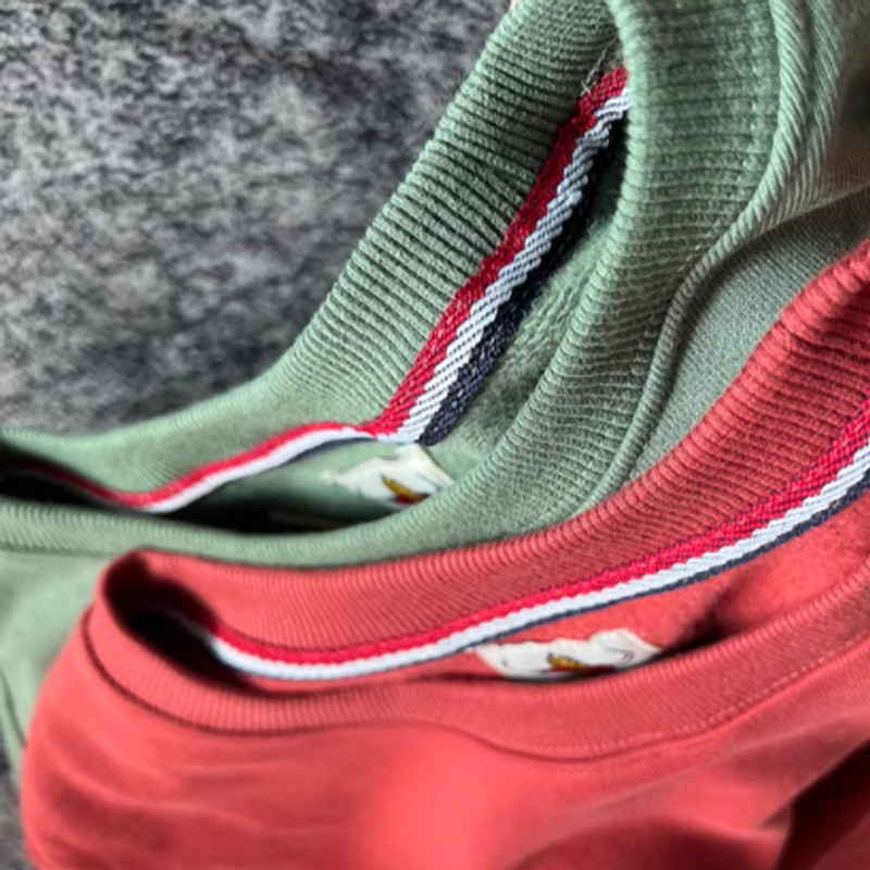 ソウ マークパッチ クルーネックスウェット