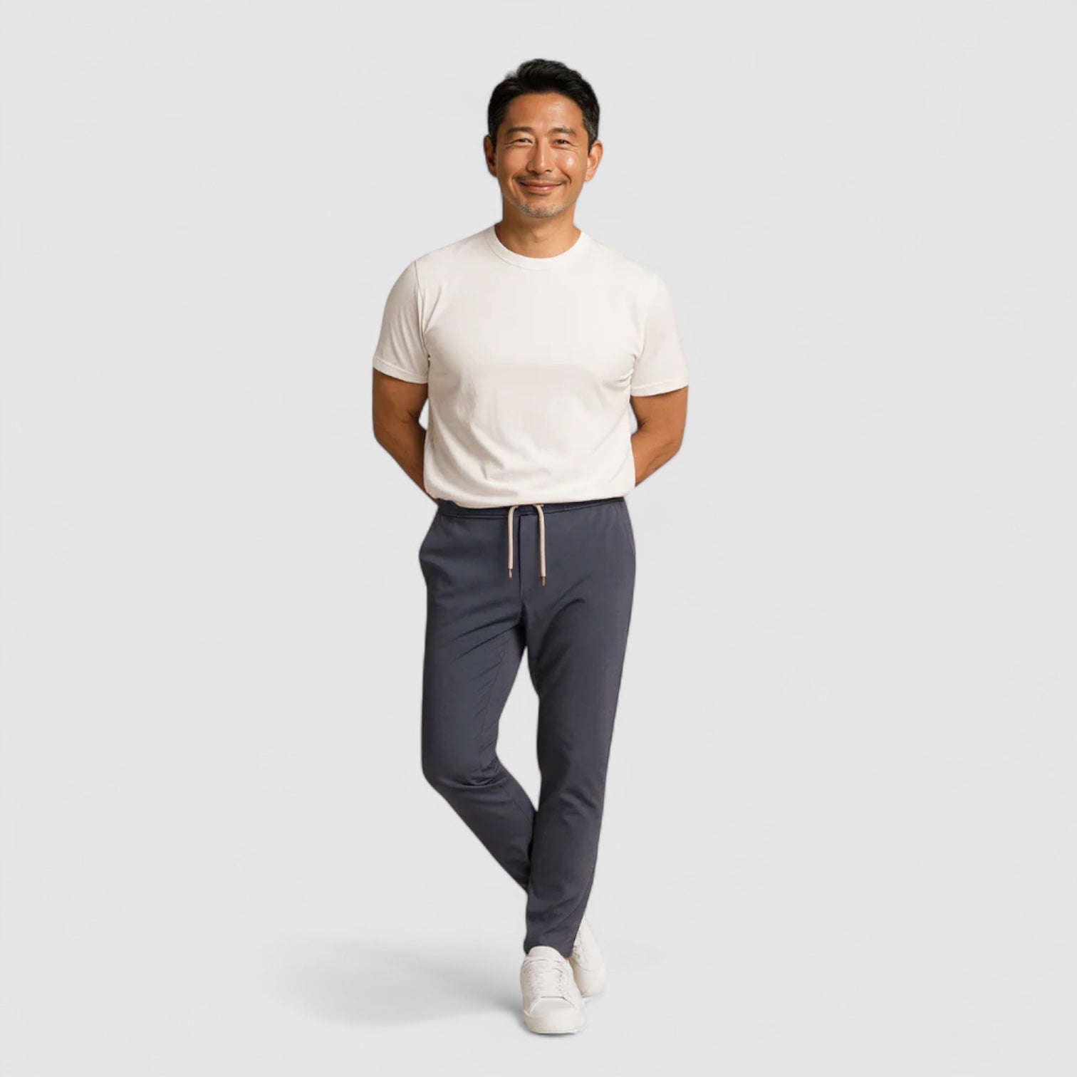 ケイ リラックス テーパードパンツ