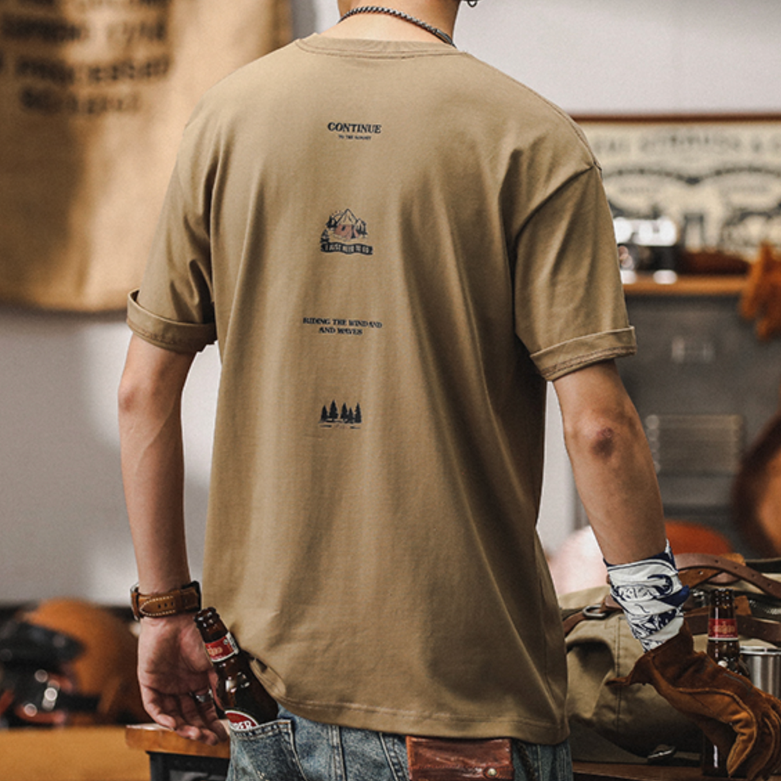 メンズ コットンアウトドアバックプリントTシャツ — ネイチャーグラフィックのビッグシルエット半袖