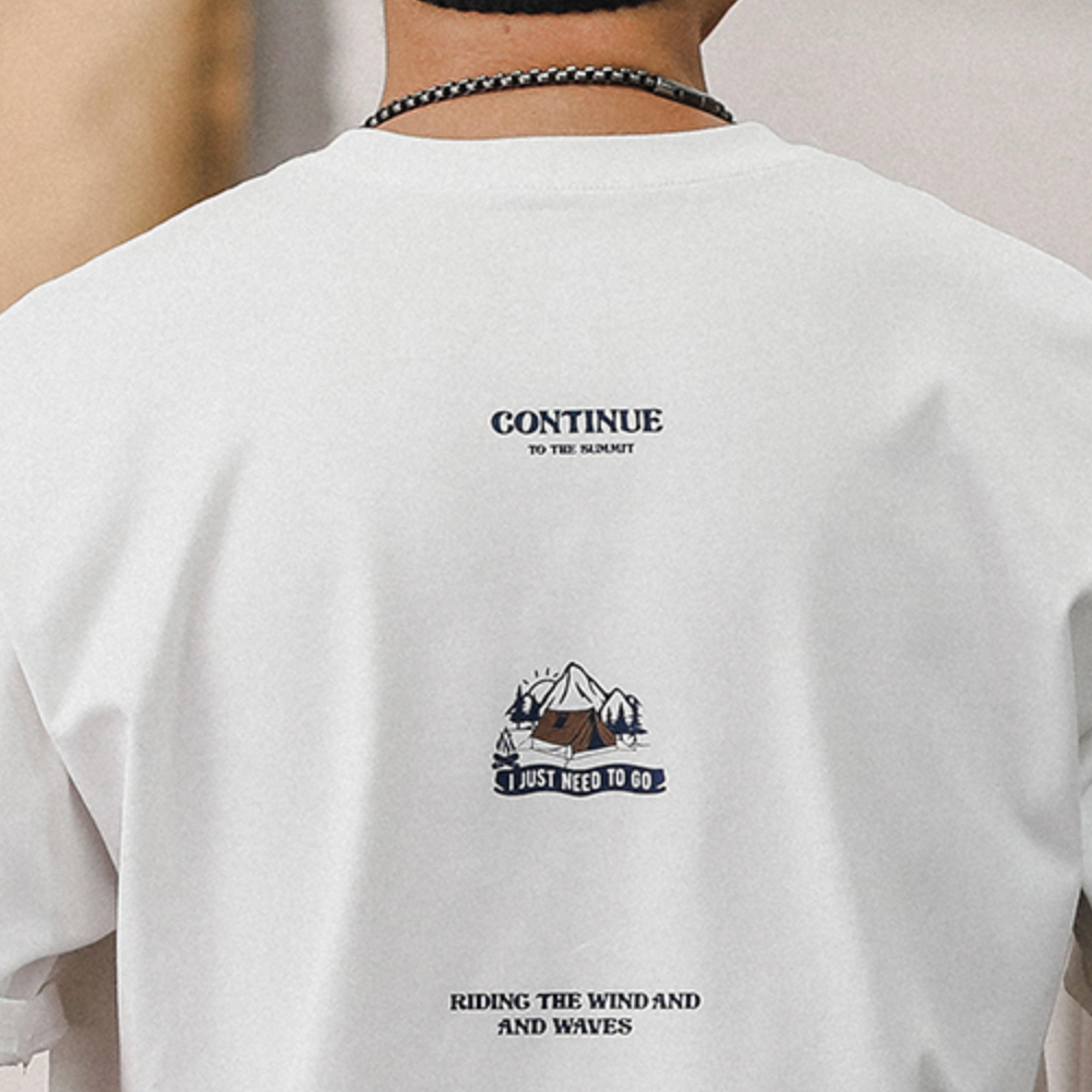 メンズ コットンアウトドアバックプリントTシャツ — ネイチャーグラフィックのビッグシルエット半袖