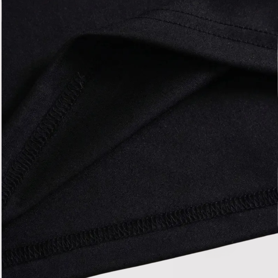 DAIGO | VネックTシャツ