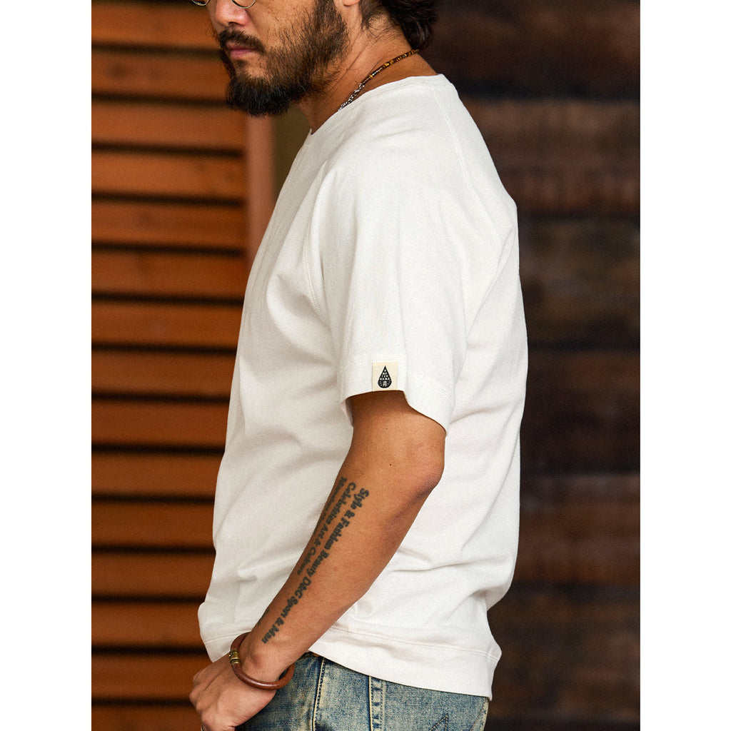 アカツチ リラックスフィット クルーネックTシャツ