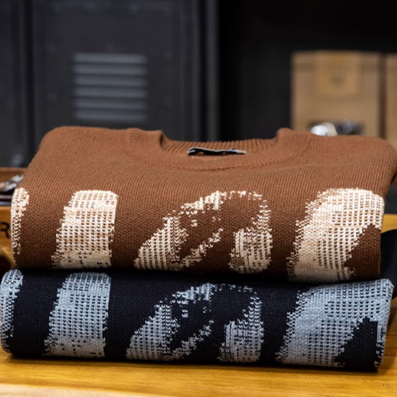 ユウト グラフィック クルーネック セーター