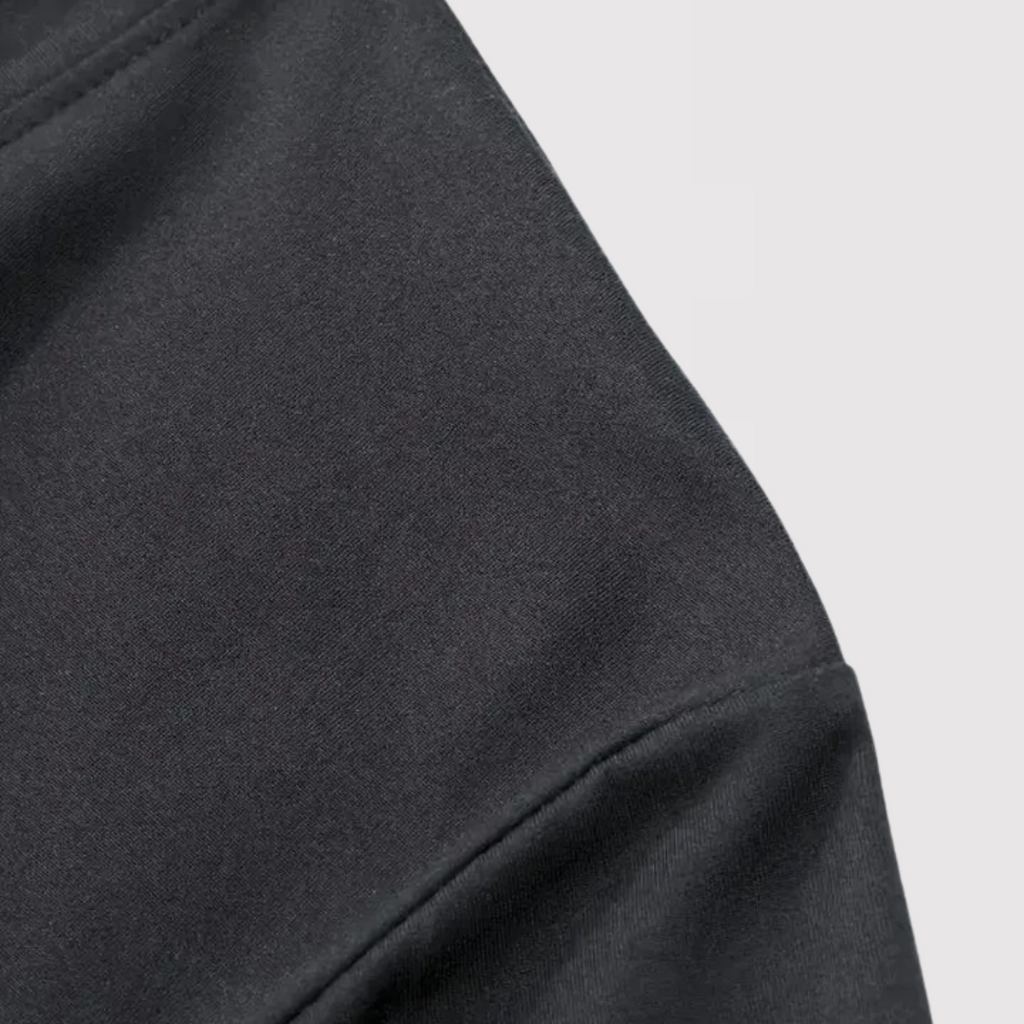 DAIGO | VネックTシャツ