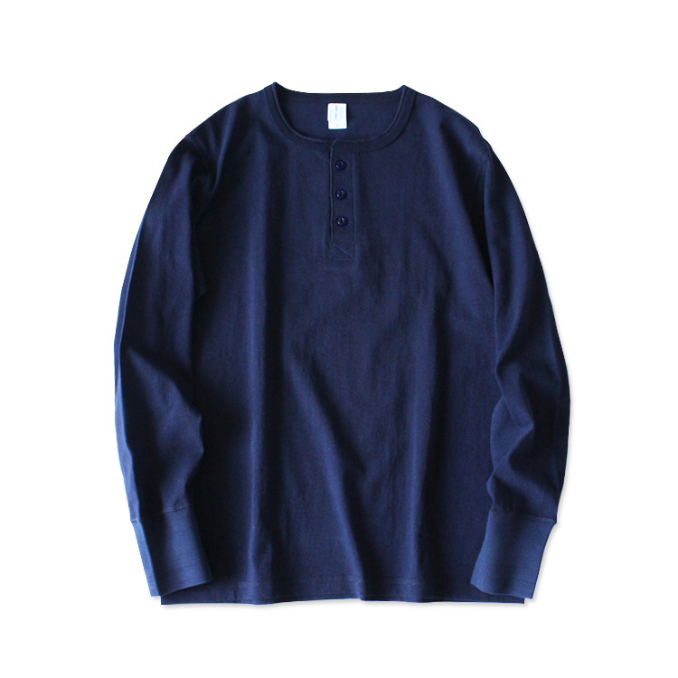 メンズ コットン長袖ヘンリーネックTシャツ — シンプルデザインのデイリーカジュアルスタイル