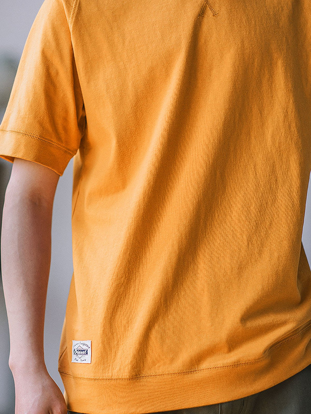 クルーネック半袖Tシャツ｜豊富な5カラー展開