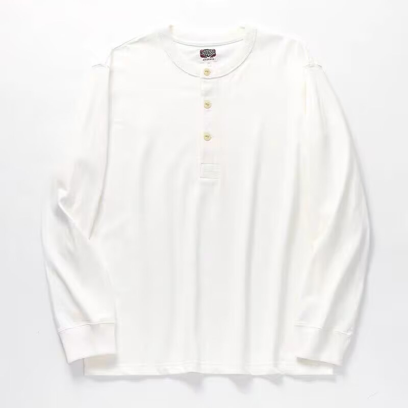 メンズ コットン長袖ヘンリーネックTシャツ — シンプルデザインのデイリーカジュアルスタイル