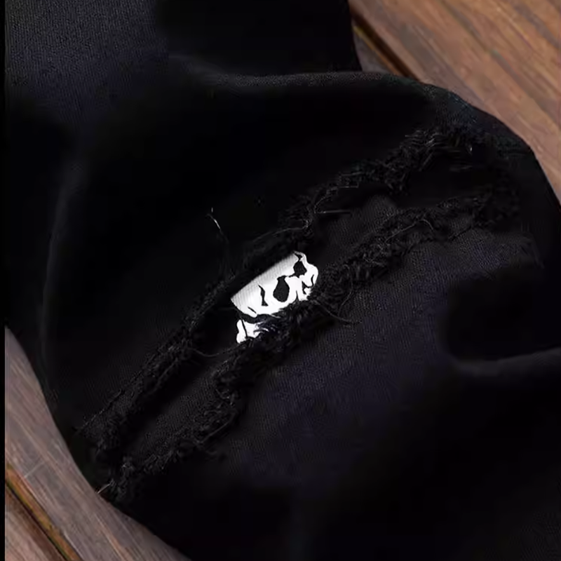 アキラ ブラック ストリートリップ デニムパンツ