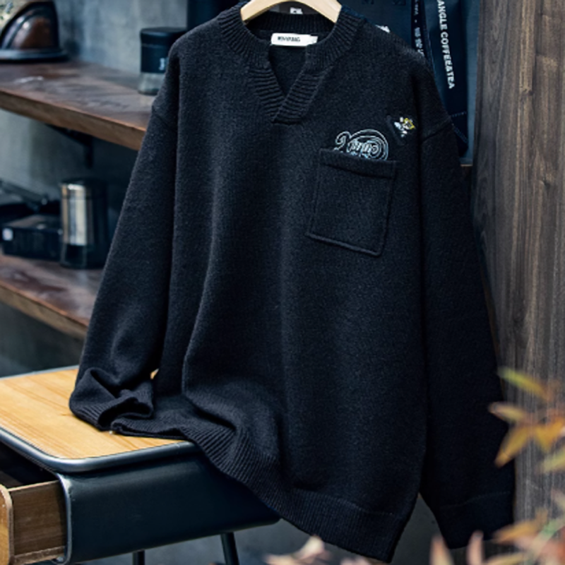 ナオ ミニマル Vネック ポケットセーター