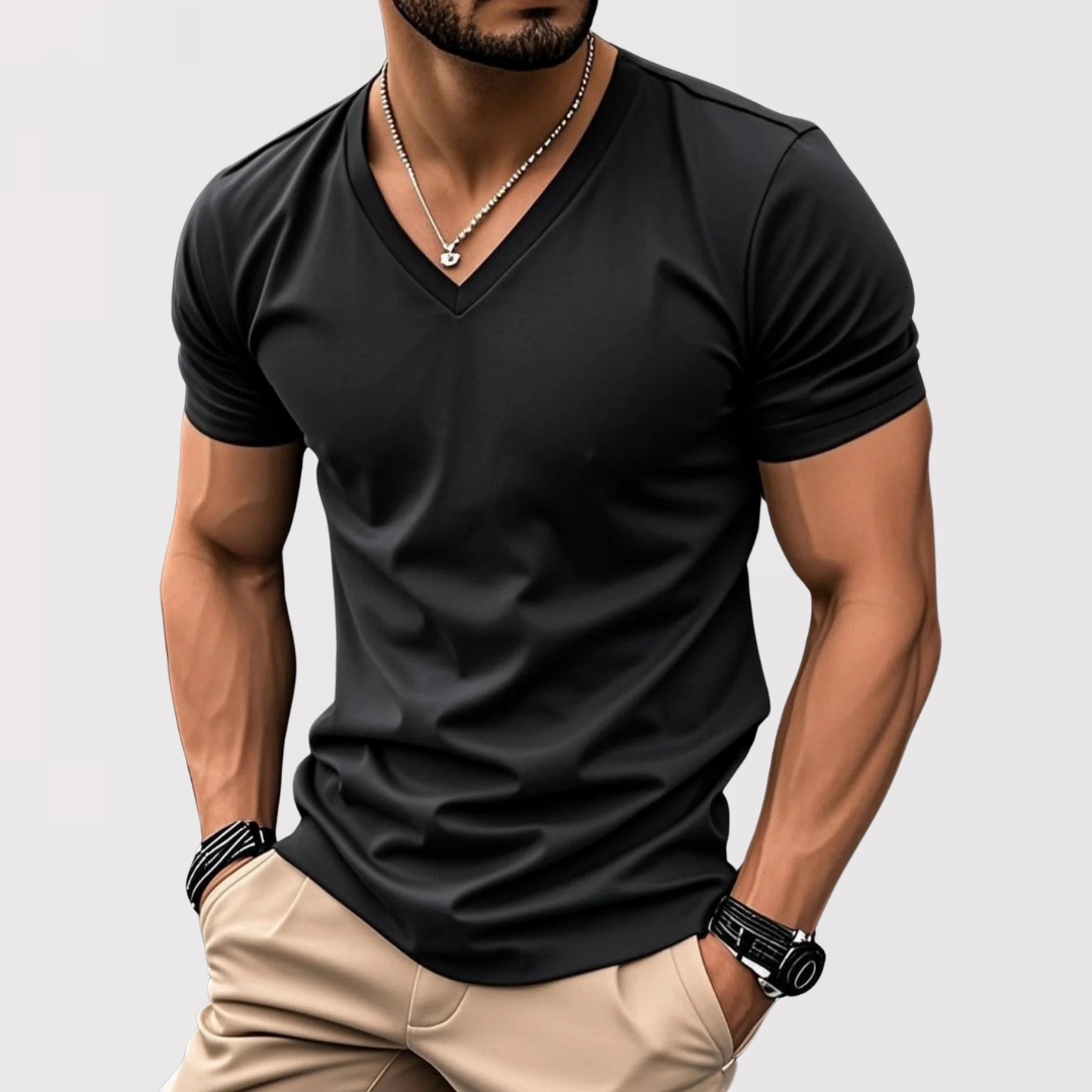 DAIGO | VネックTシャツ