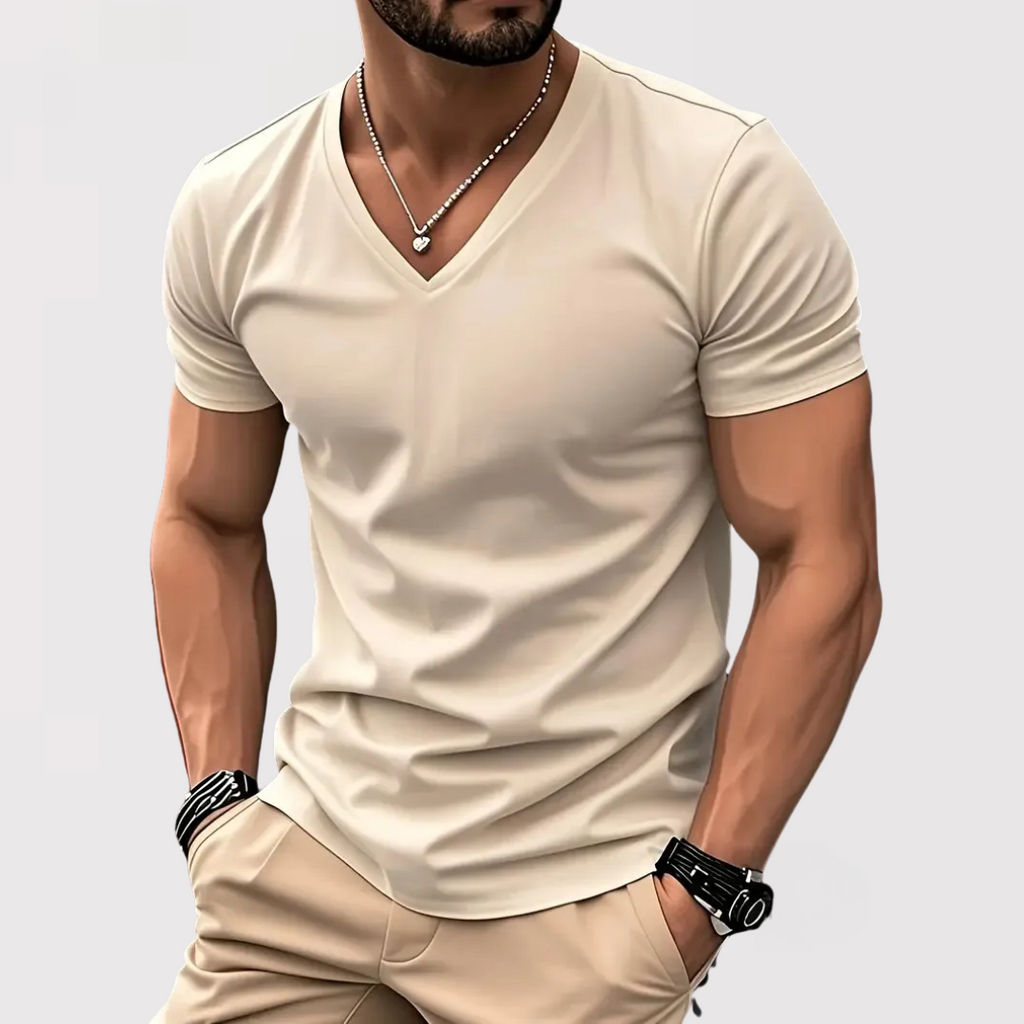 DAIGO | VネックTシャツ