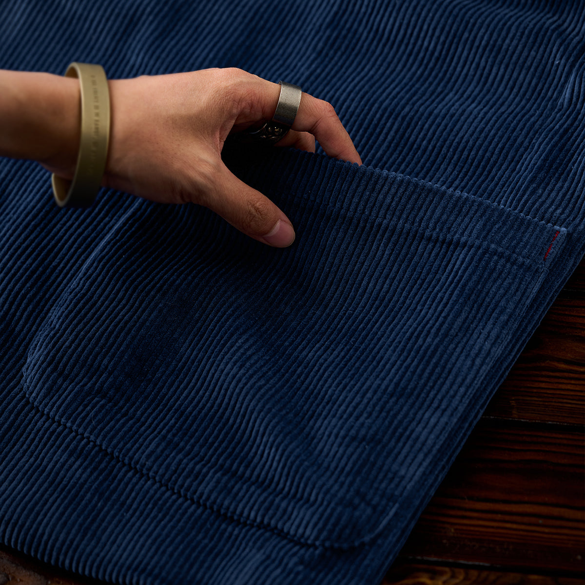 ネイビー ソラ コーデュロイワークジャケット