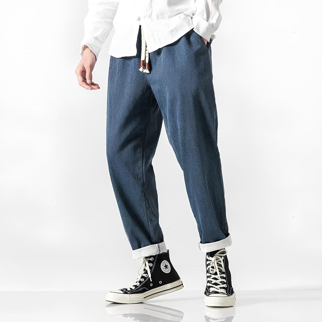 アサミ コンフォートデニムパンツ — 裾ロールアップテーパードのリラックスワークスタイル