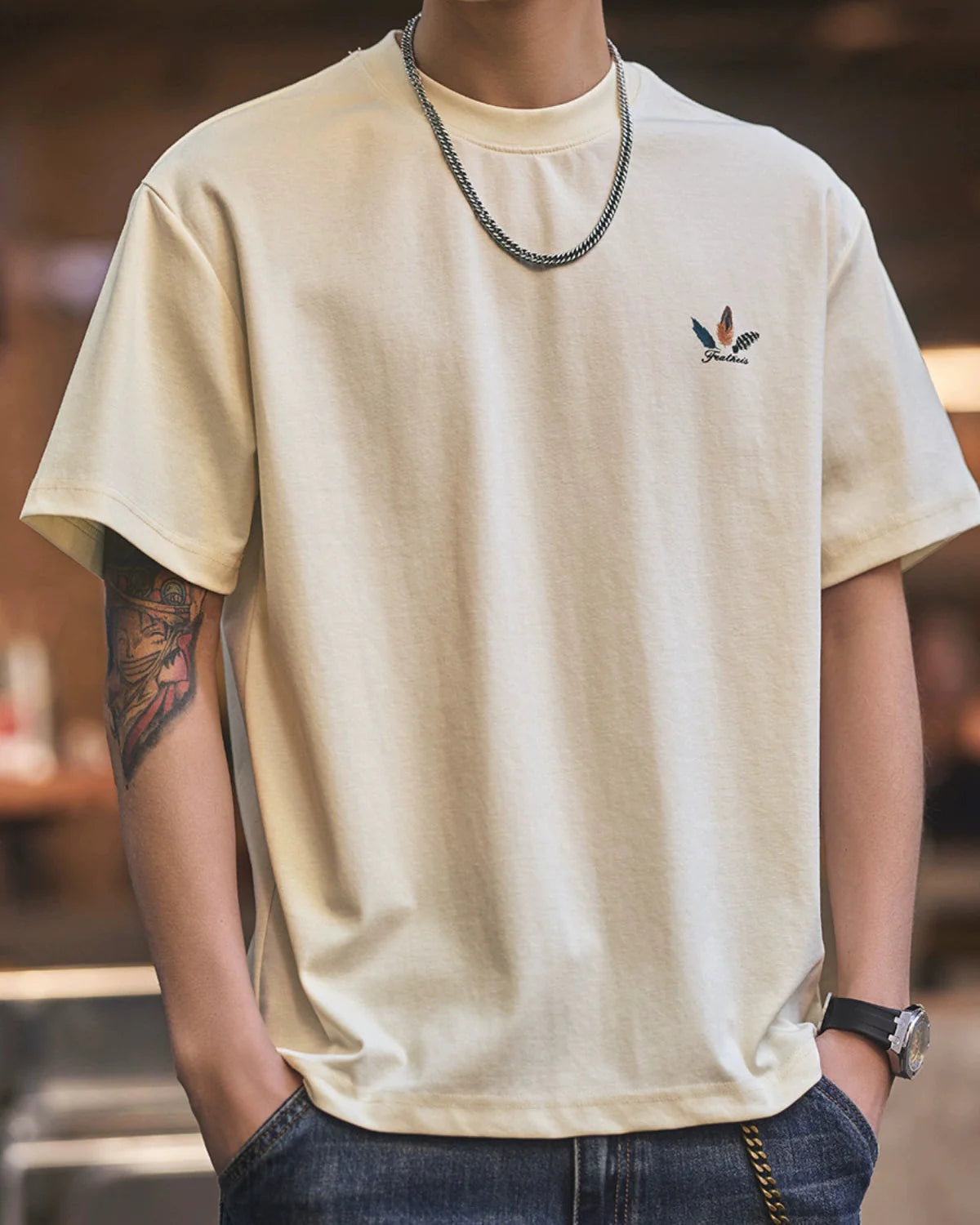 フェザーアートバックプリントTシャツ