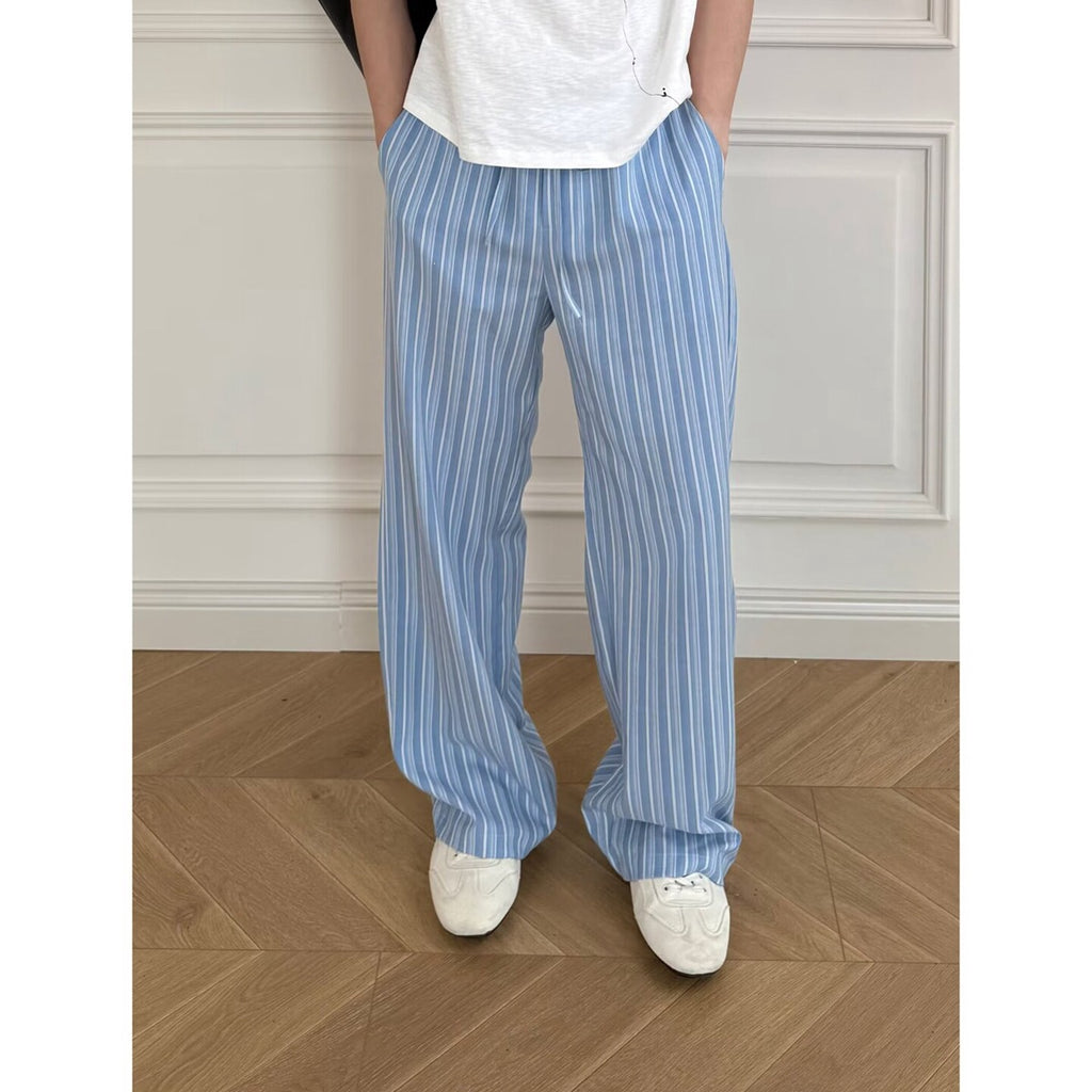青の縦縞メンズワイドパンツ、ゆったりしたストレートシルエット