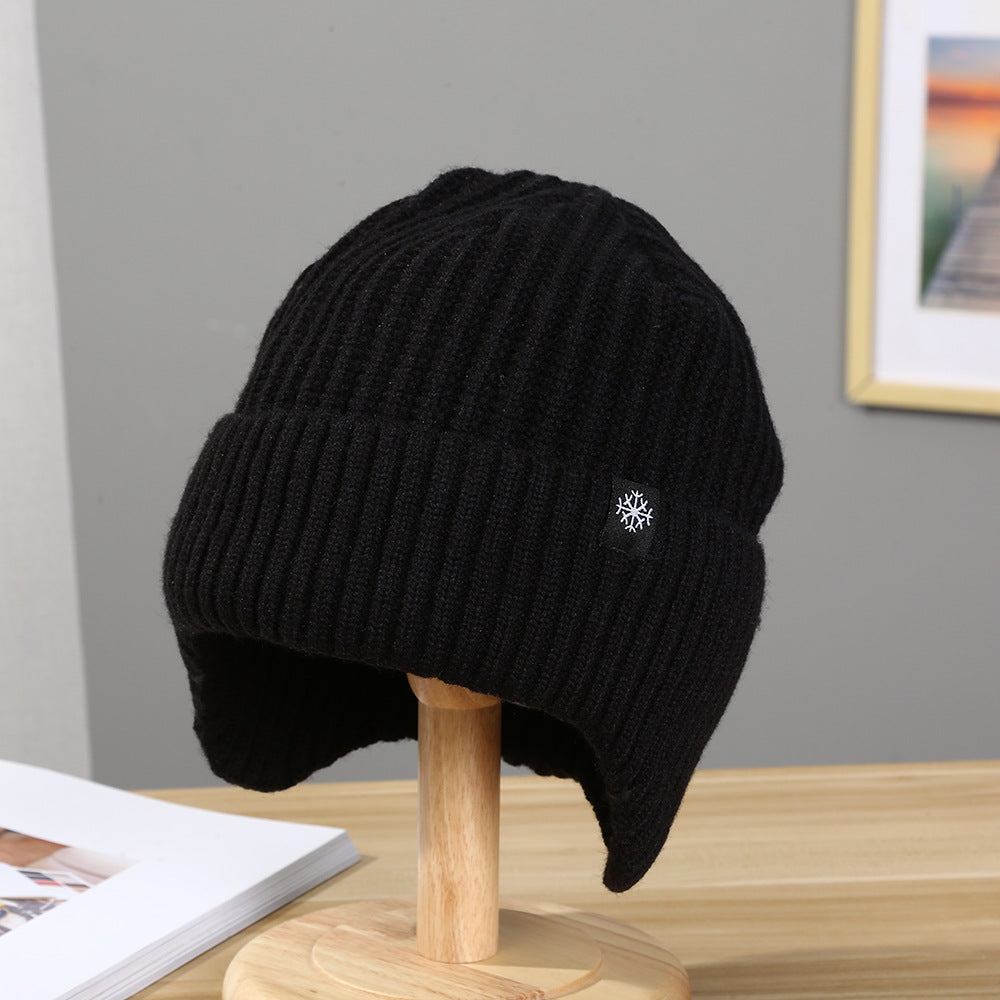 メンズ用ブラックニット帽（リブ編み）耳当て付き、雪の結晶ワッペン