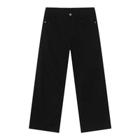 黒のルーズストレートパンツ、フロントボタン留めとサイドポケット