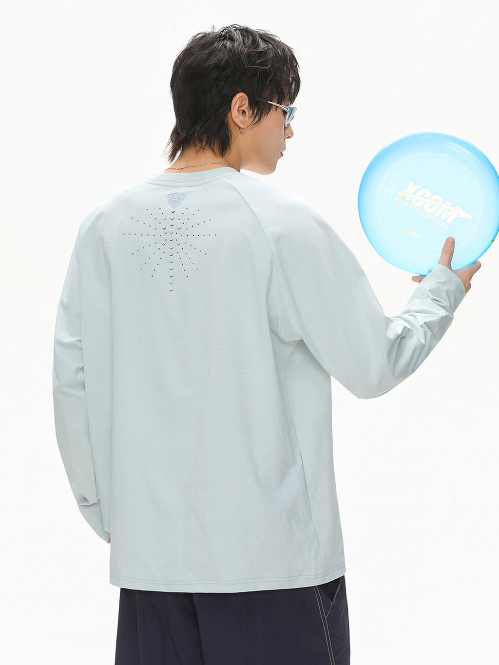 長袖Tシャツ メンズ — 背面ベンチレーションを備えたドライポリエステルのスポーツカットソー