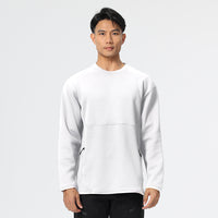 ニアオジアのホワイト長袖ラウンドネックTシャツ、シンプルな前面