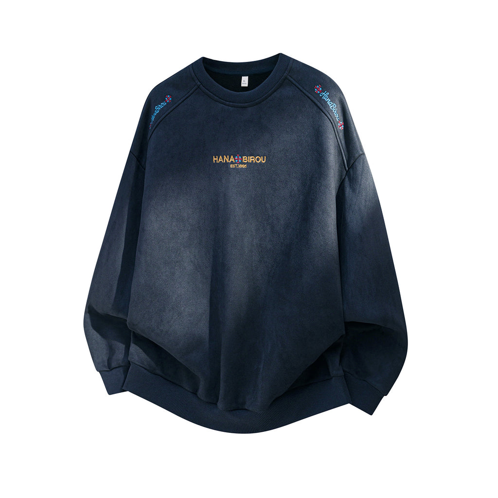 スエード調スウェット メンズ — ウォッシュ加工のラグランスリーブ刺繍入りトレーナー