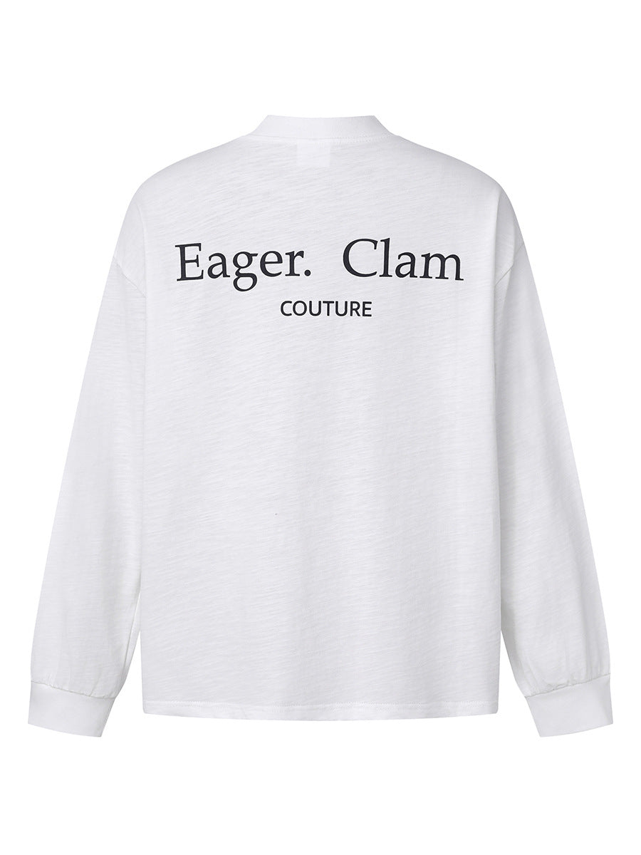 白色の長袖ベースシャツ背面、Eager. ClamロゴとCOUTURE表記、ラグラン袖