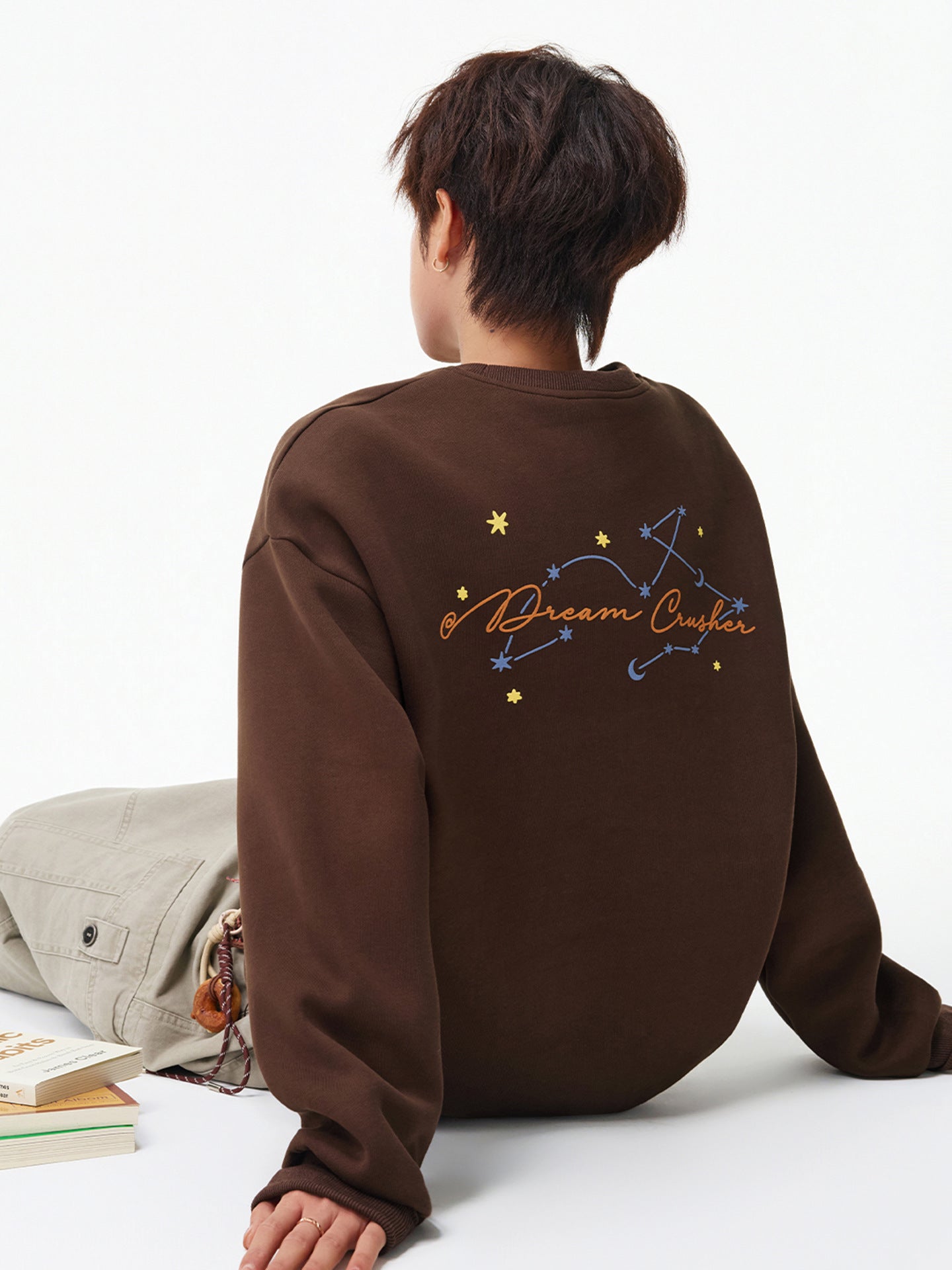スウェット メンズ — 星座バックプリントのオーバーサイズコットントレーナー