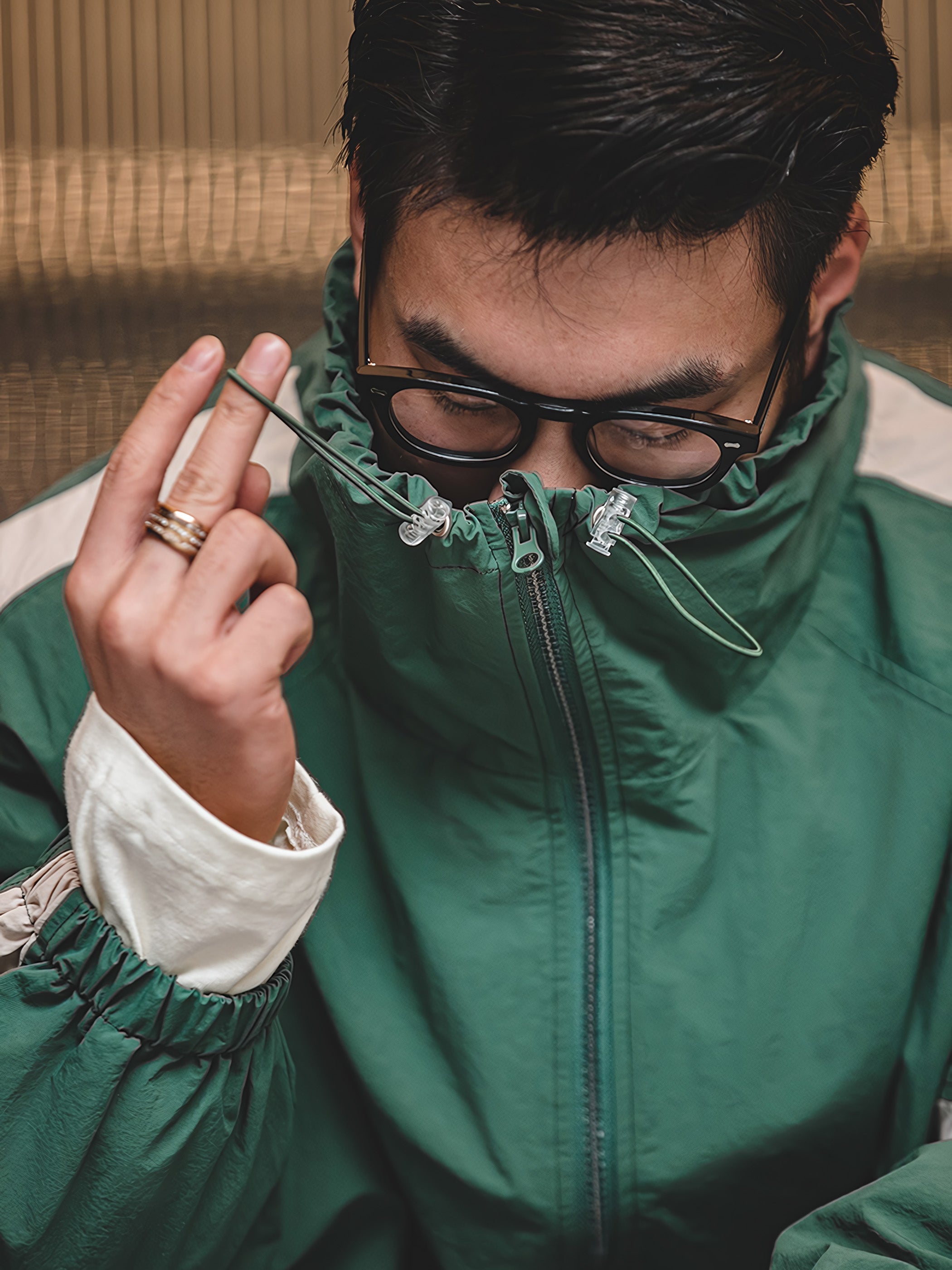 リョウ コントラスト ウィンドブレーカー