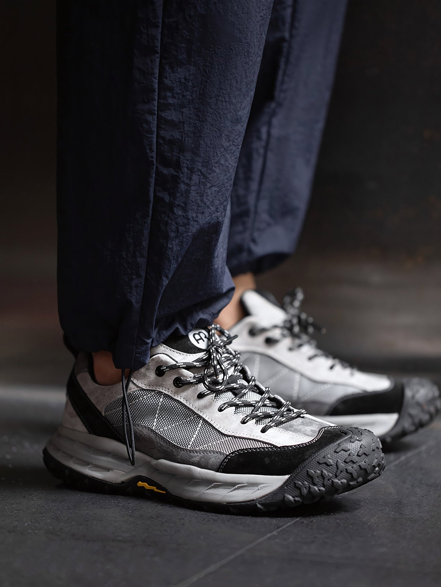 タク ミックスマテリアル マウンテンスニーカー