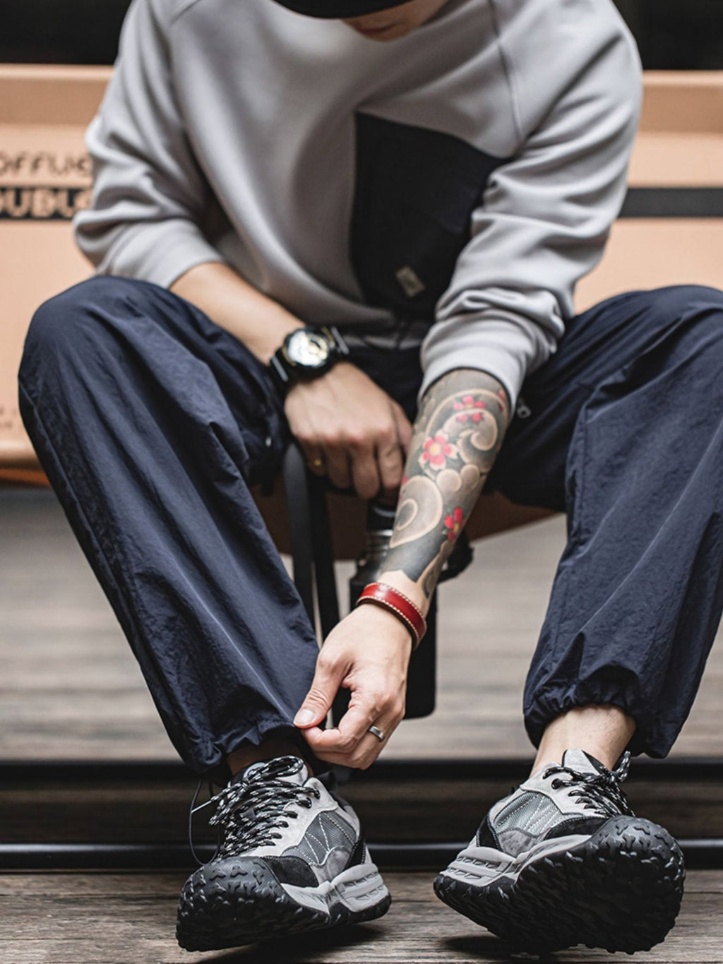 タク ミックスマテリアル マウンテンスニーカー