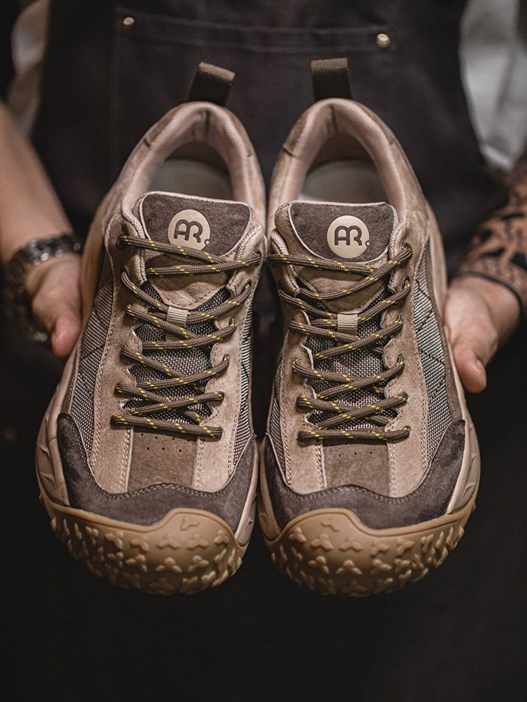 タク ミックスマテリアル マウンテンスニーカー