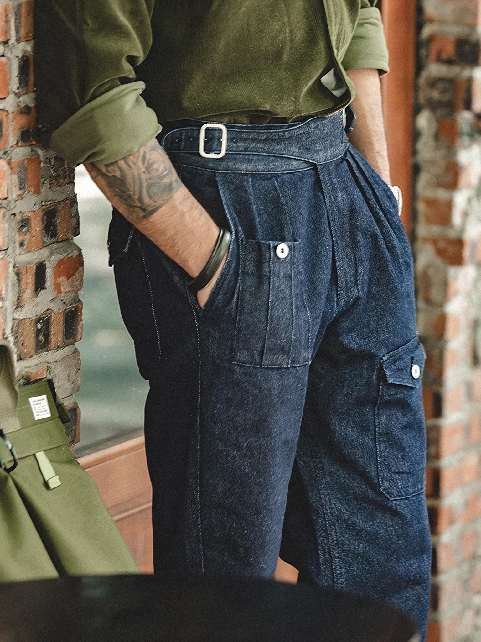 ネイビーソウジワークデニムパンツ