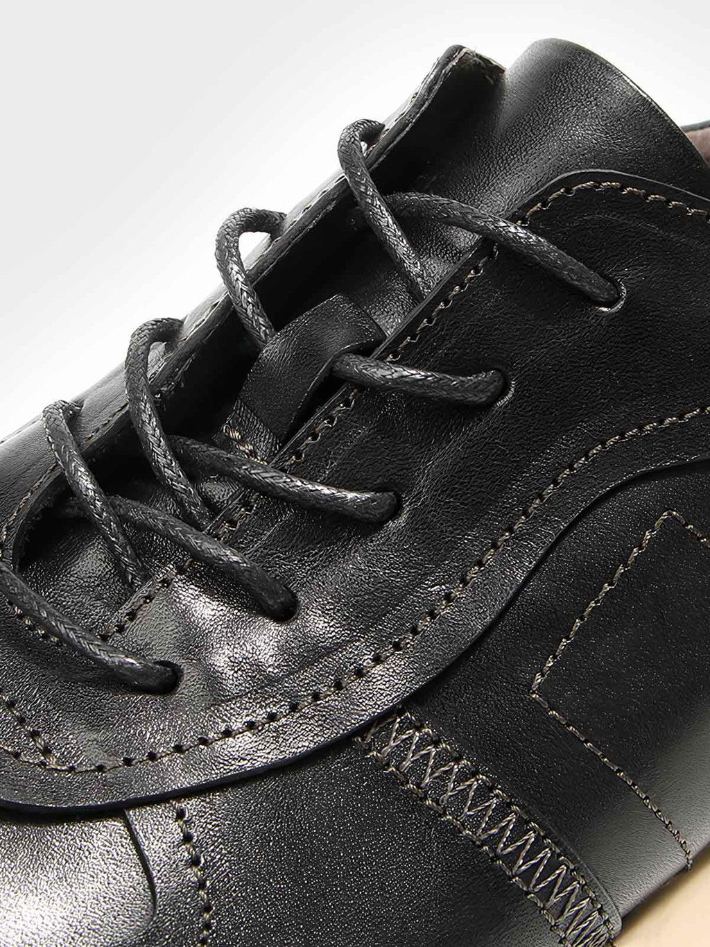 ユウト レザースニーカー