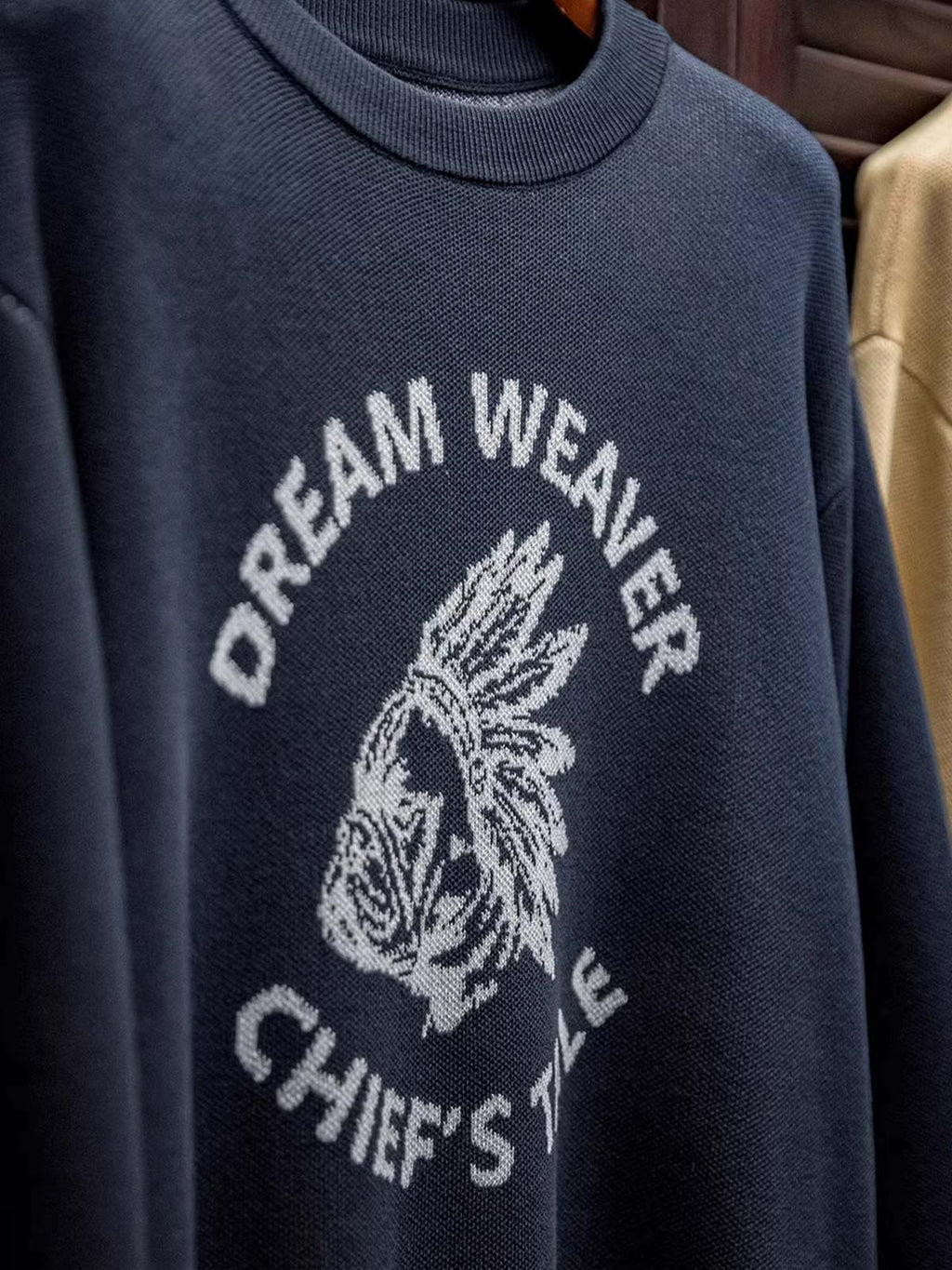 カイ トライバル グラフィック スウェットシャツ